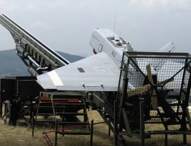 UAV Sperwer: Το «άγρυπνο μάτι» του ΕΣ πετά στα 17.000 πόδια